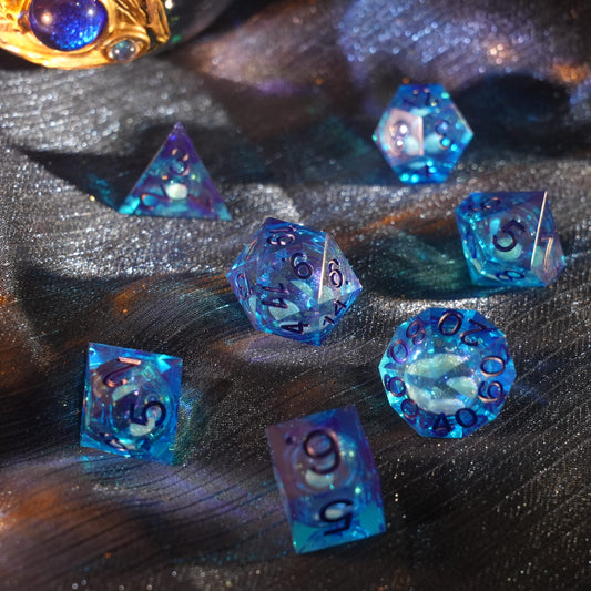 Sirensluck Resin DnD Dice Set Sharp Edge Aqua Crystal Core 7-Piece